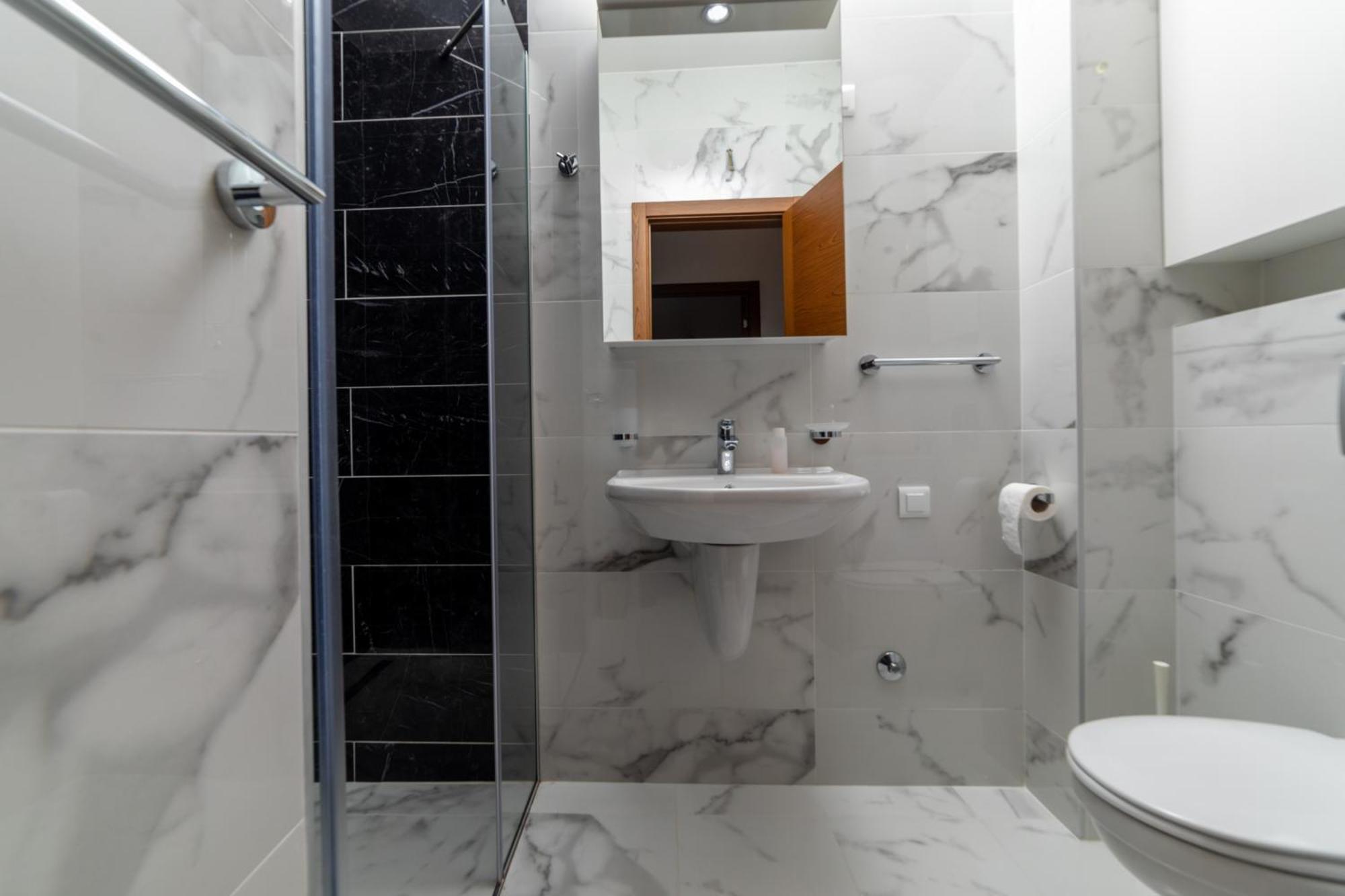 Modern Spacious Mediterranean New Building 48m2 Flat Free Parking