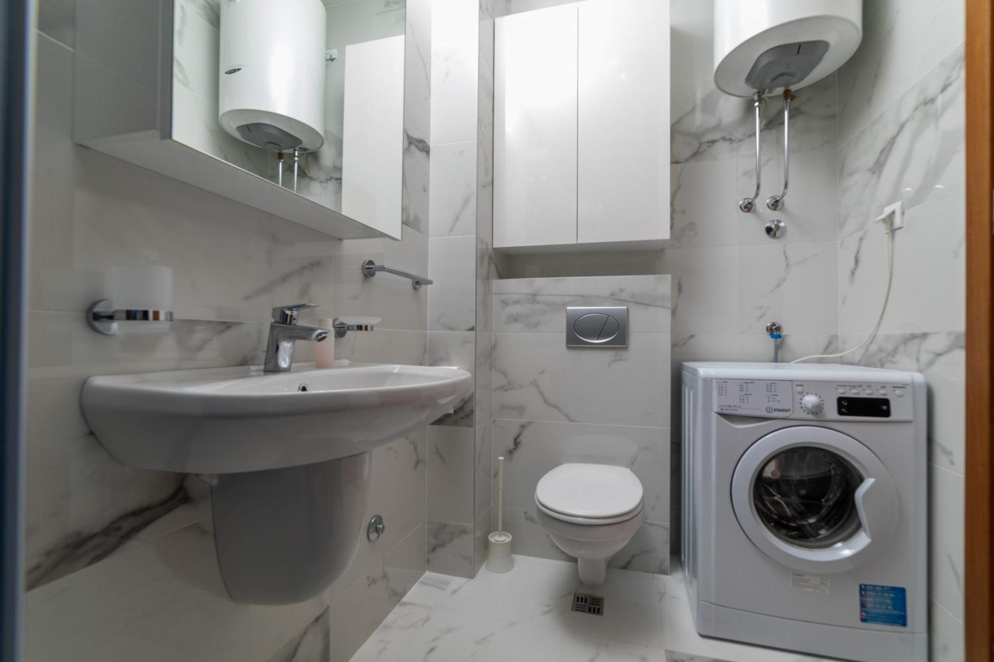 Modern Spacious Mediterranean New Building 48m2 Flat Free Parking *